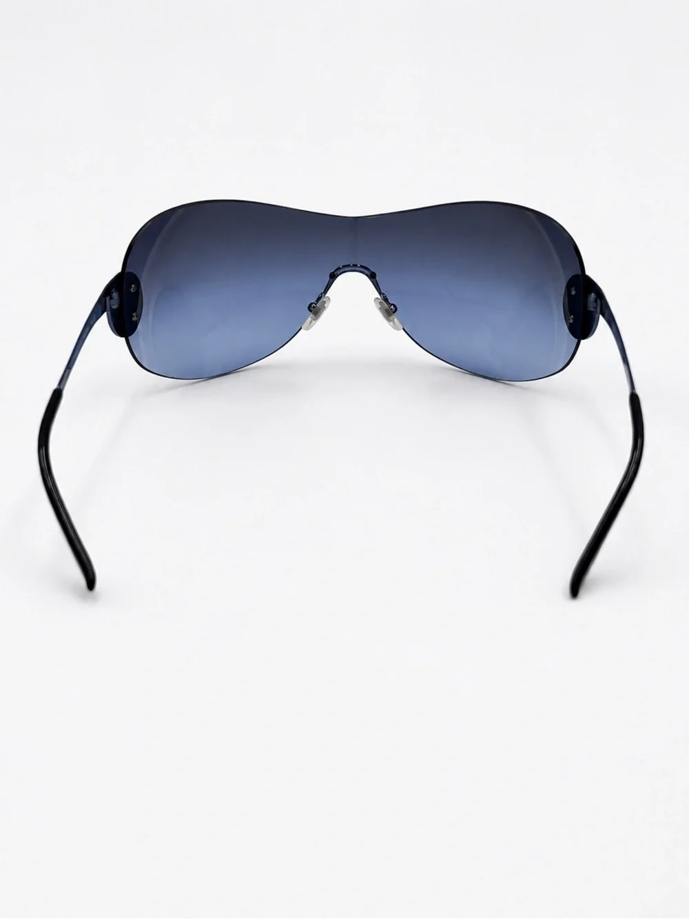 Vintage Versace Blue Rimless Shield Sunglasses in Deep Blue Y2K 2113